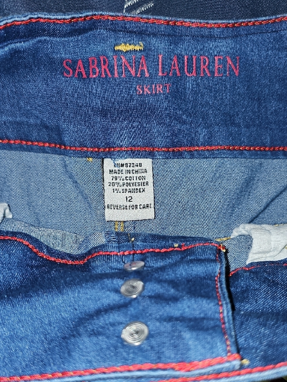 Sabrina Lauren Blue Denim Pencil Skirt - Classic Women's Style - Picture 4 of 8